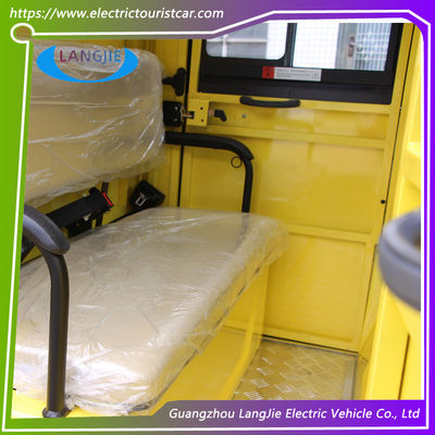 White Colour 2 seats + 2 Rows 72V Electric Ambulance Car For Emergency Closed Type